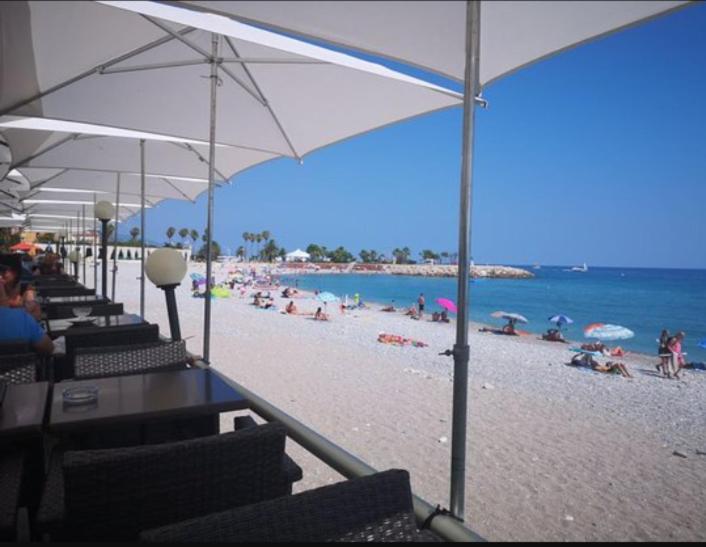 La Perle De Menton Apartment Bagian luar foto